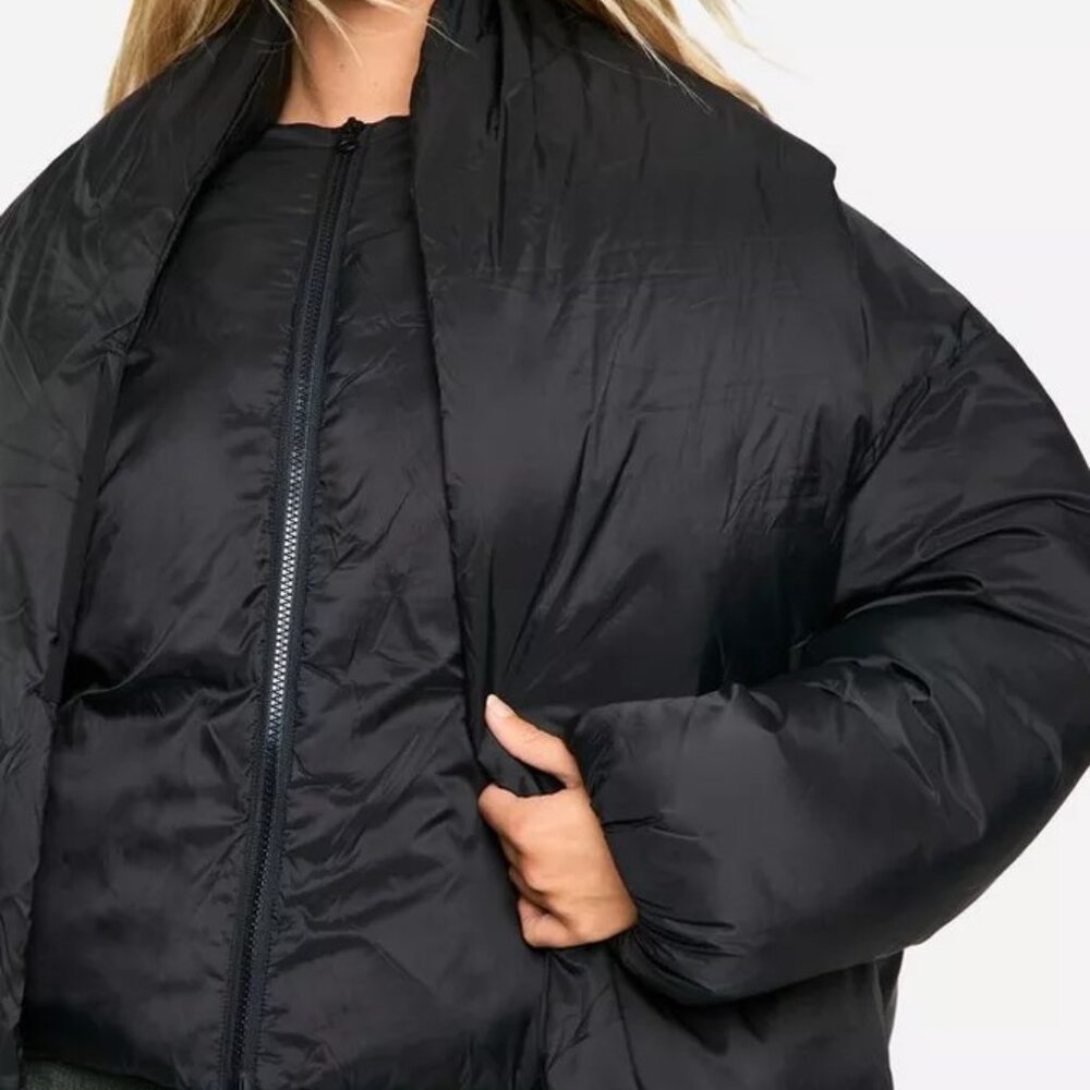 Puffer Jacket w/Scarf (Size 6)